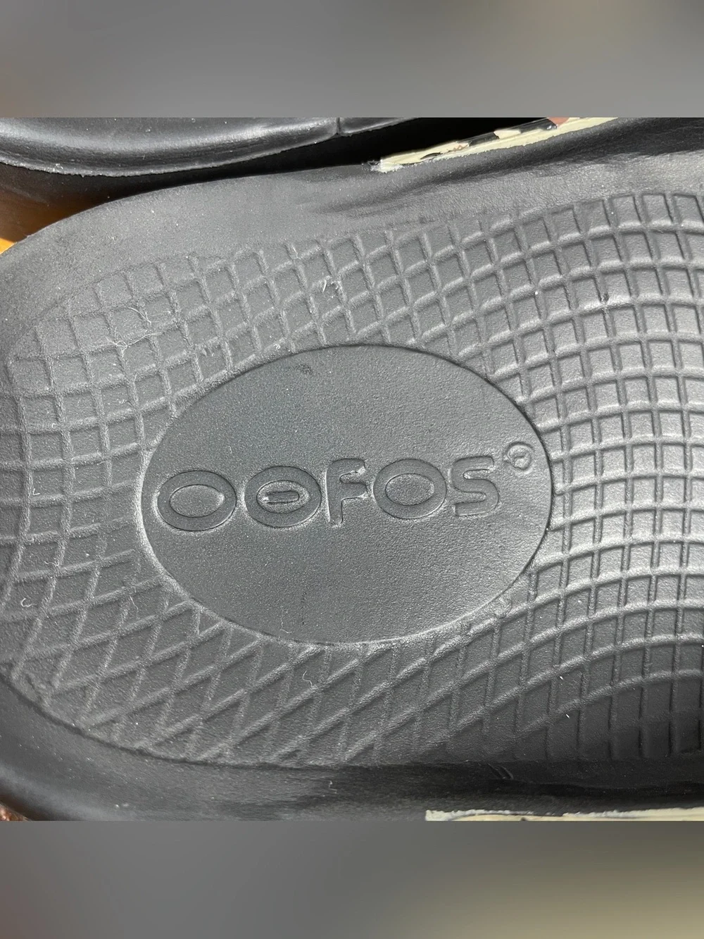 OOFOS OOlala Luxe WOMENS SIZE 8 Leopard Recovery Sandals Black Thong Flip Flops